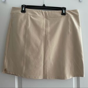 EUC Adidas ladies golf skort | khaki | Large